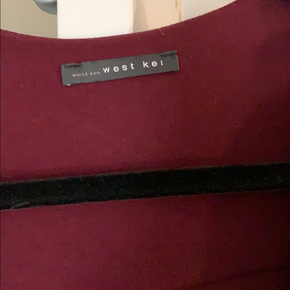 Burgundy wrap tank top - Picture 3 of 3